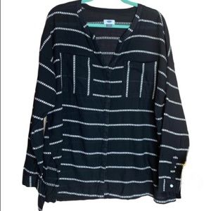 Old Navy...  Black Stripped Flowy Shirt 🍌🖤